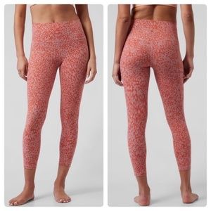 NWT Athleta Salutation Stash Pocket II Printed 7/8 Tight